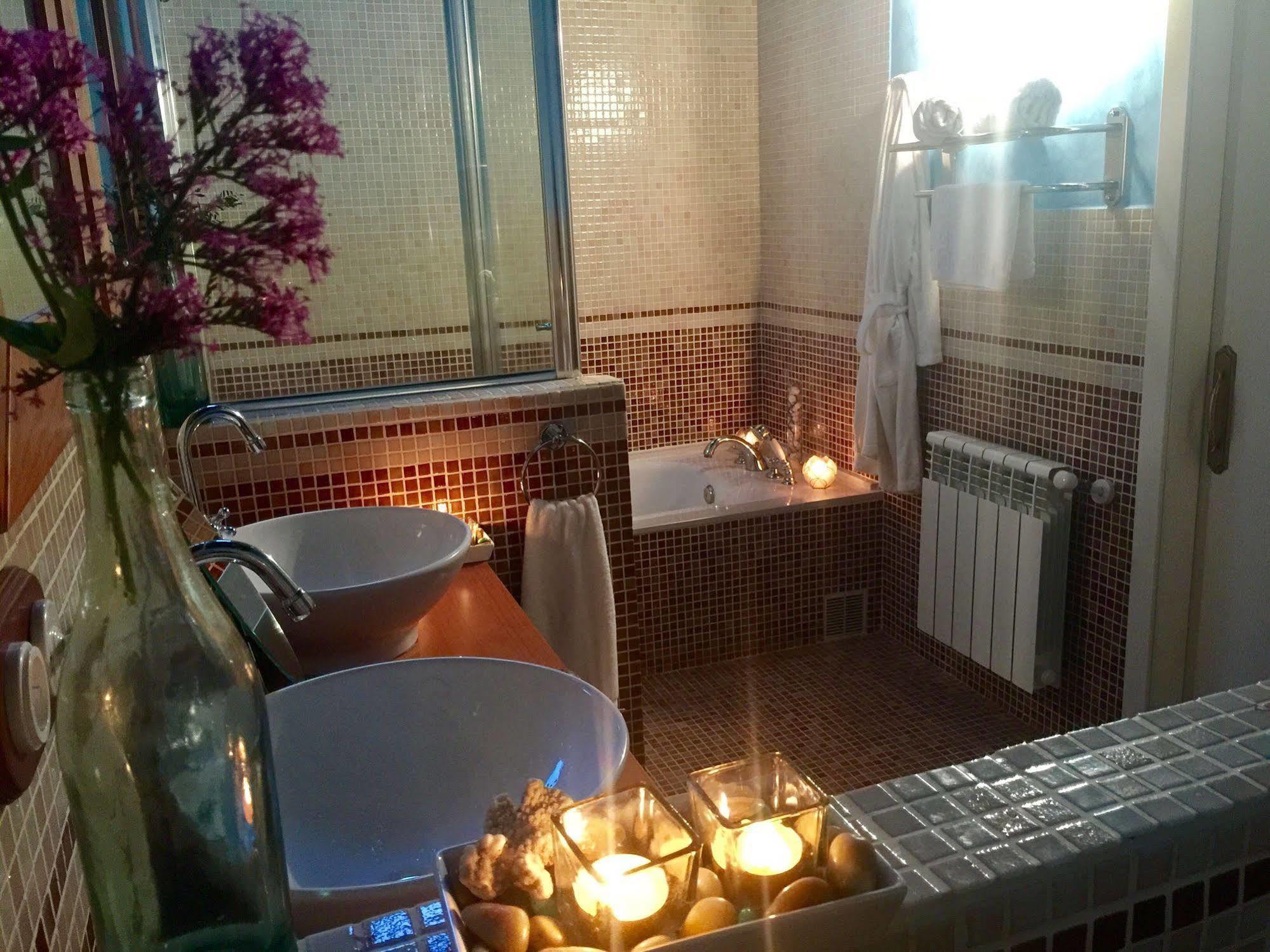 Os Tres Teixos Hotel Adelan Bagian luar foto